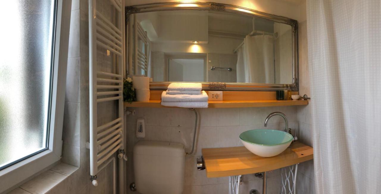 Rooms Ena Rovinj Luaran gambar