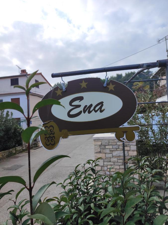 Rooms Ena Rovinj Luaran gambar