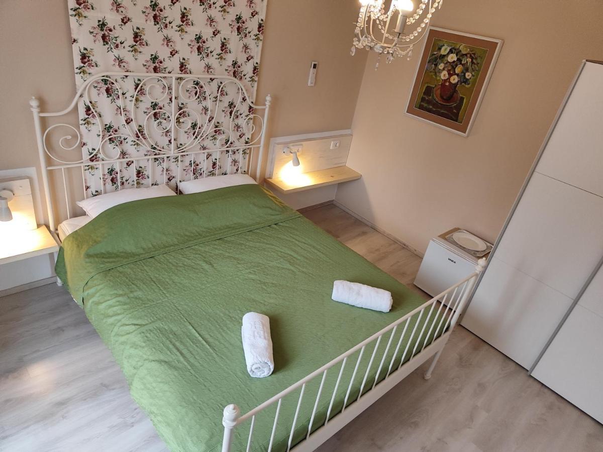 Rooms Ena Rovinj Luaran gambar