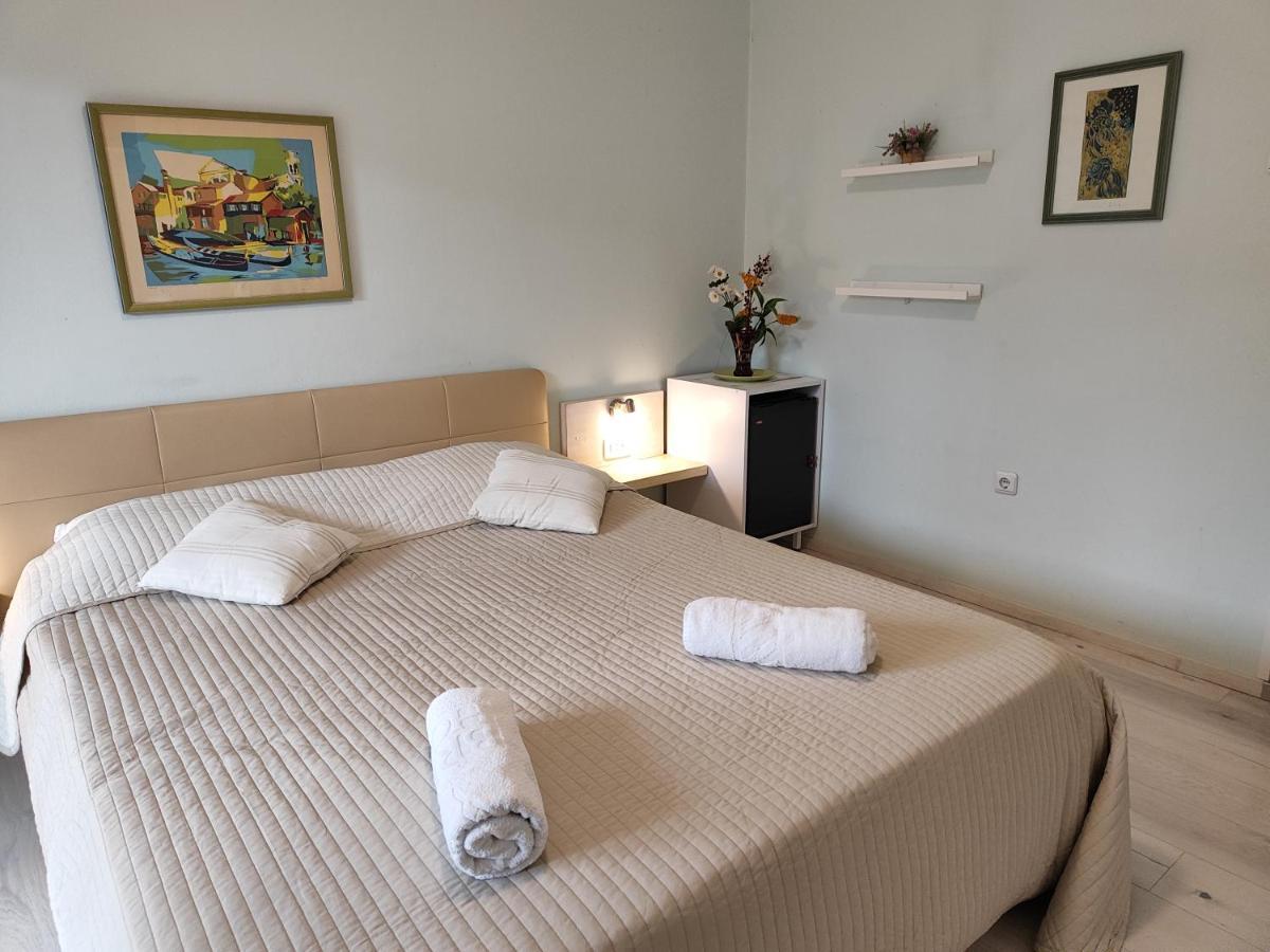 Rooms Ena Rovinj Luaran gambar